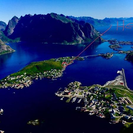 Utsiktsperle Pa Reine I Lofoten Exteriér fotografie