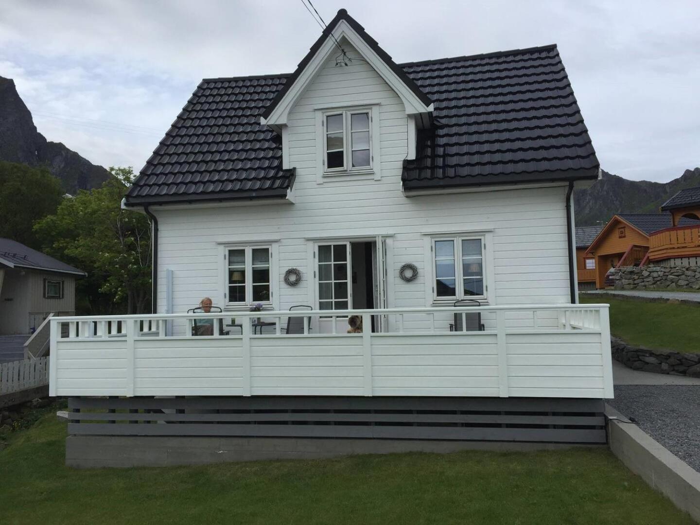 Utsiktsperle Pa Reine I Lofoten Exteriér fotografie