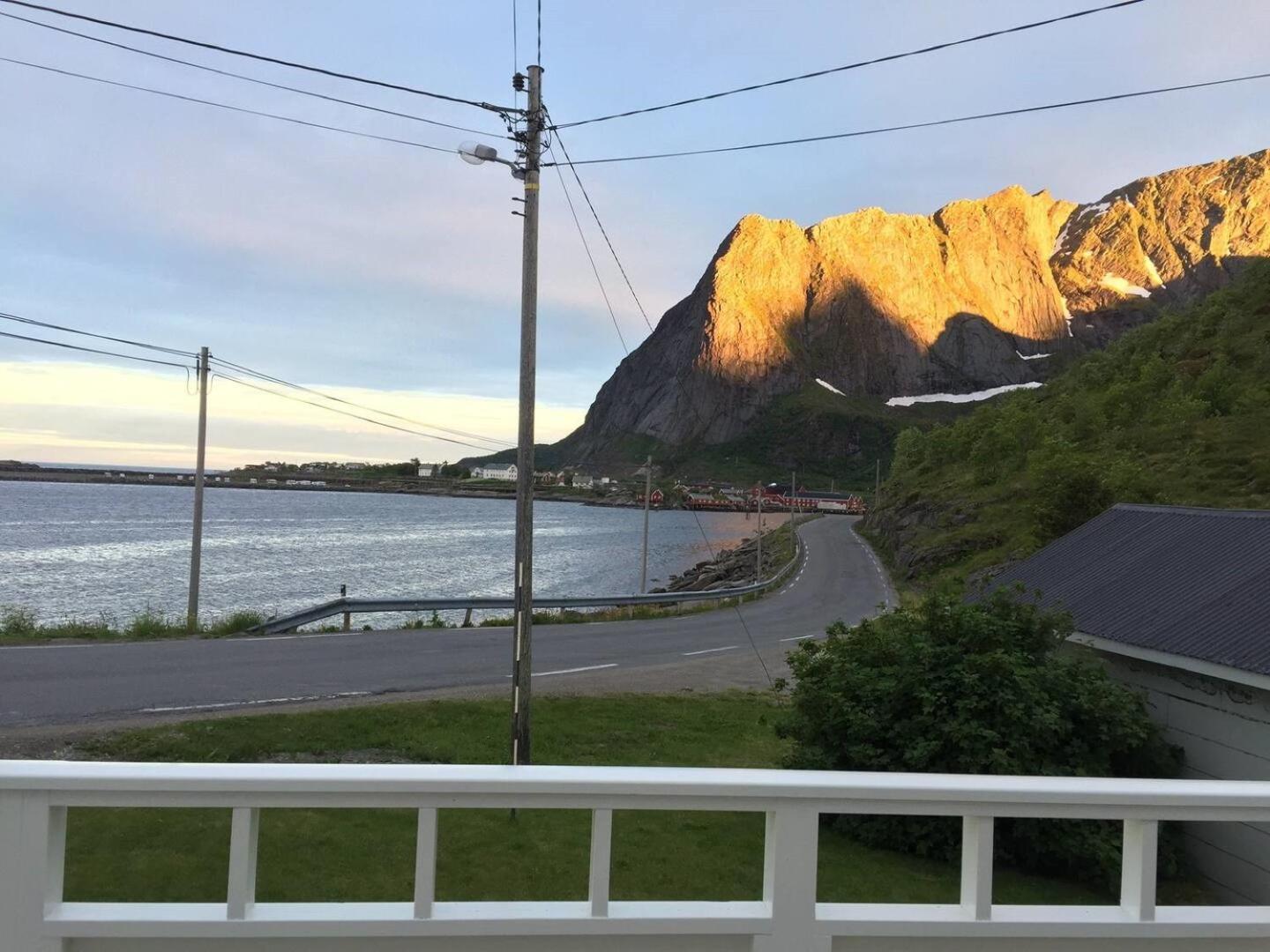 Utsiktsperle Pa Reine I Lofoten Exteriér fotografie